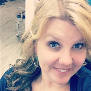 Meet your Posher, Christy